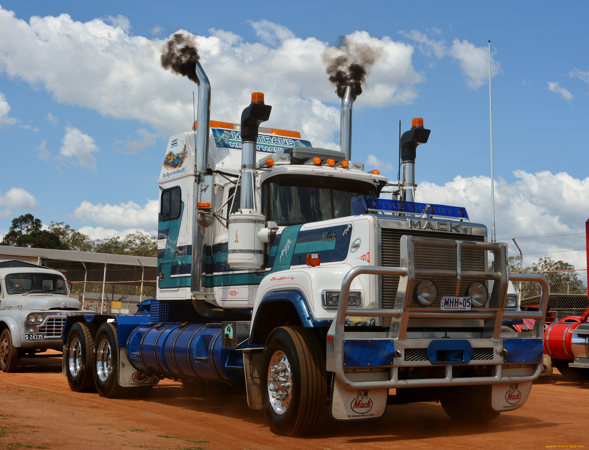 РђРІС‚РѕРјРѕР±РёР»Рё Mack Trucks